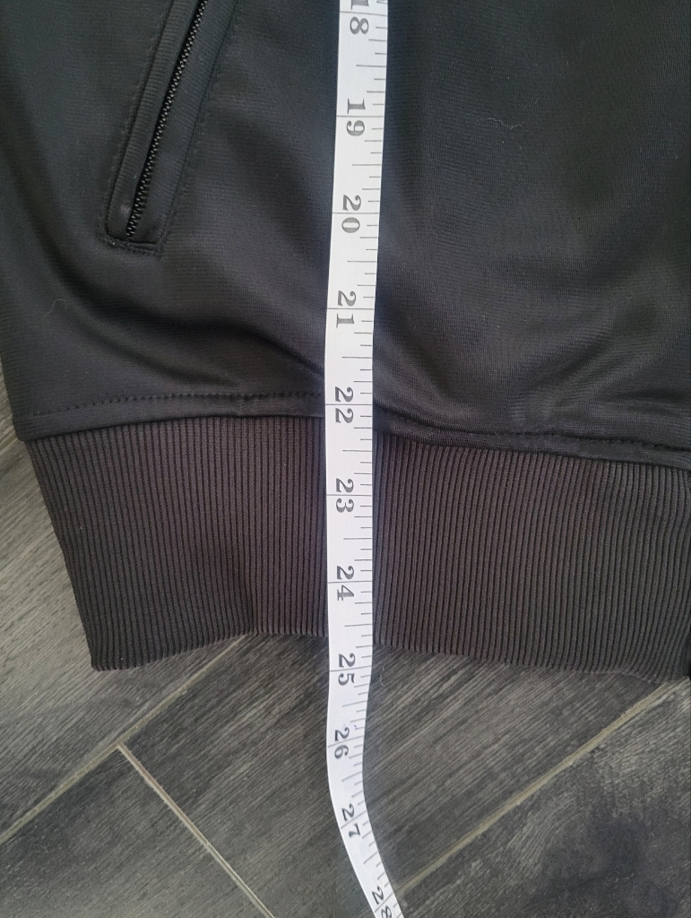 BENCH Zip-Up Jacket with Green Logo Accents Size Mens M Athleisure Lightweight - Picture 10 of 11